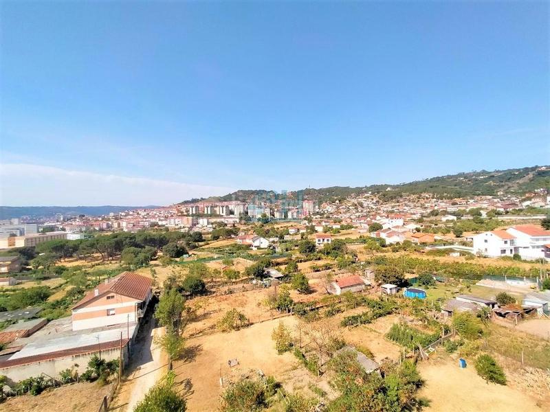 Foto 5d675228-c6a5-473a-84aa-453109b79fc1. Piso en Mariñamansa Ourense