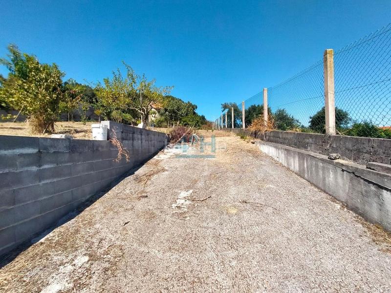 Foto ef71071b-444d-4ead-ad6d-52ccfffd09a6. Terreno residencial en Coles