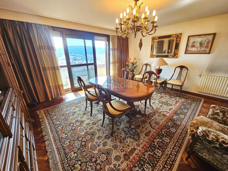 Foto 2337bc75-704b-4fc3-b051-484e297d0bf4. Appartamento con riscaldamento parcheggio in Centro Ourense