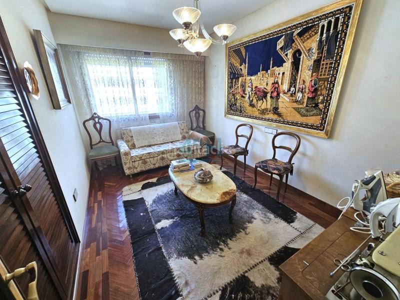 Foto 49a73f3d-3bb6-4eaf-a196-aacd19462838. Appartement avec chauffage parking dans Centro Ourense