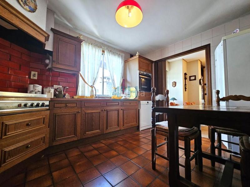 Foto 3d2dce9c-eadf-4170-9038-57a802df8a4f. Flat with heating parking in Centro Ourense