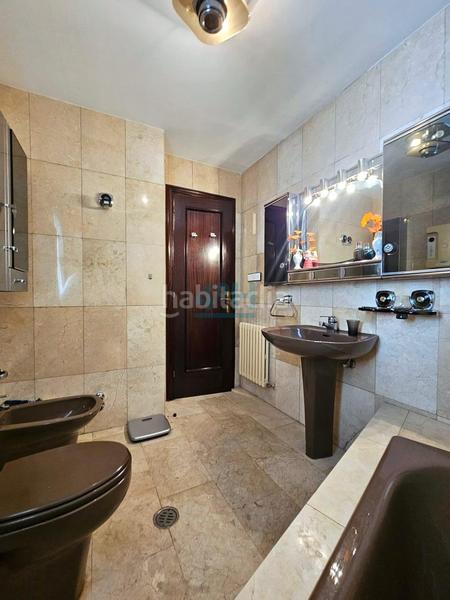 Foto a92cff93-43f3-497b-876b-0e565b4a62fb. Piso en Centro Ourense