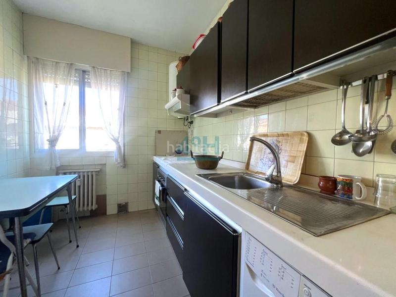 Foto 7406fa4d-e1c0-4992-a06a-5400786f81ca. Appartement avec chauffage parking dans As Lagoas Ourense