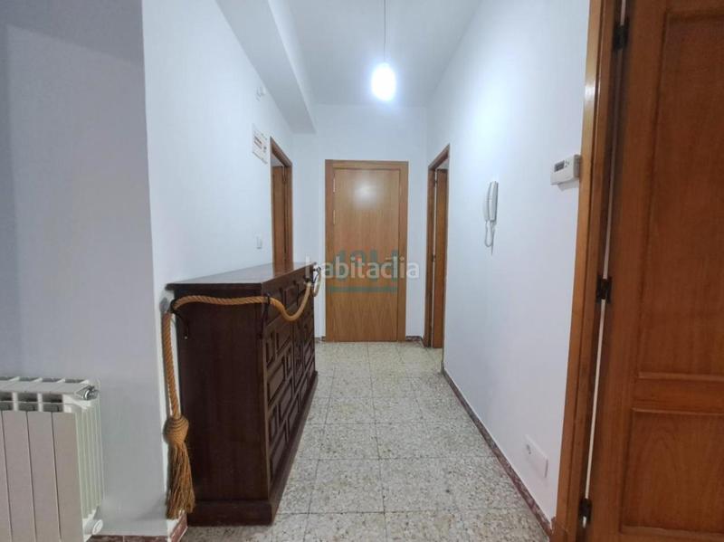 Foto 52b15970-ac49-4f32-bf19-091df4d754ba. Rent flat with heating in Universidad Ourense