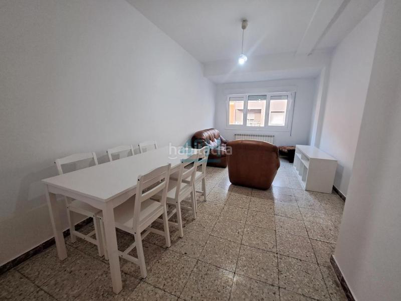 Foto 81bc324d-4628-4489-92a5-b5beca17da3e. Rent flat with heating in Universidad Ourense