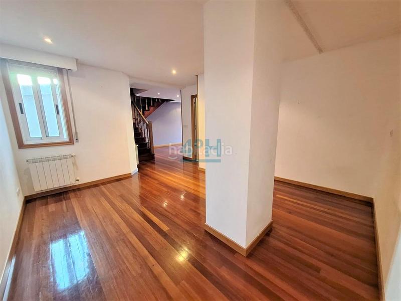 Foto 0290fc81-f9fc-4753-83a9-c056c340f814. Location duplex avec chauffage parking dans San Rosendo Ourense