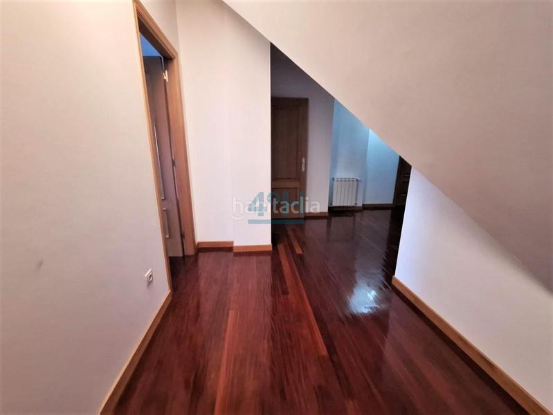 Foto 731a022a-450a-4739-9da9-ab1b401e49a9. Location duplex avec chauffage parking dans San Rosendo Ourense