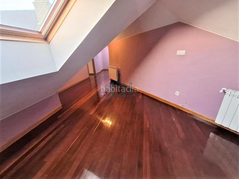 Foto b9b71b00-a9a3-4112-ae20-13d5378ceb25. Location duplex avec chauffage parking dans San Rosendo Ourense