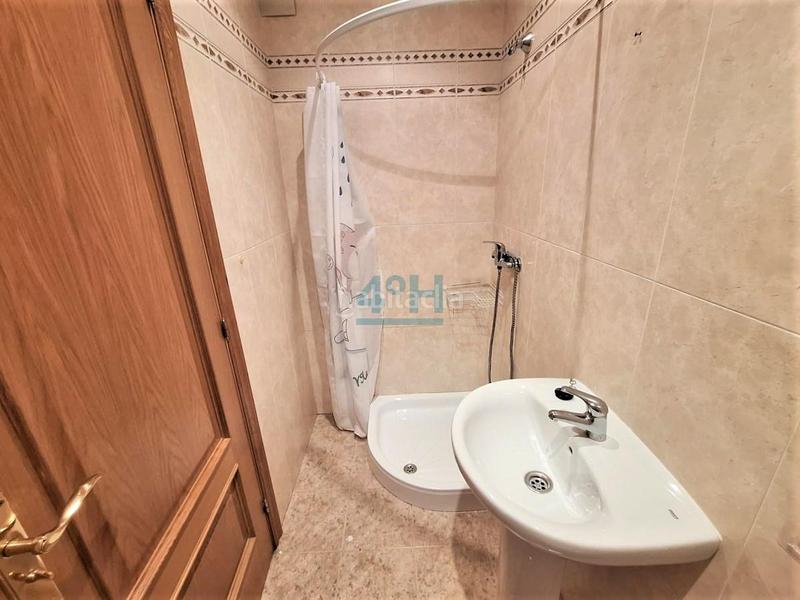 Foto c27bdadd-b2e3-42af-b4a9-64ea9b183fc5. Location duplex avec chauffage parking dans San Rosendo Ourense