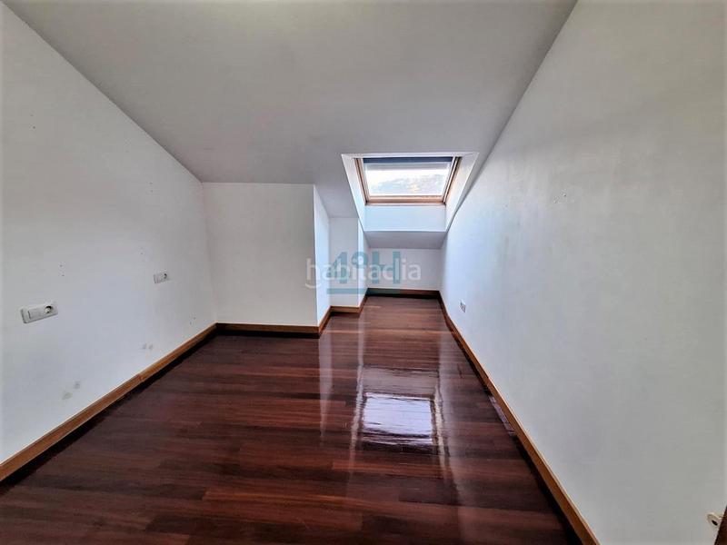 Foto cb8c5cb4-ac23-4234-8ad3-28b26caf0a86. Location duplex avec chauffage parking dans San Rosendo Ourense