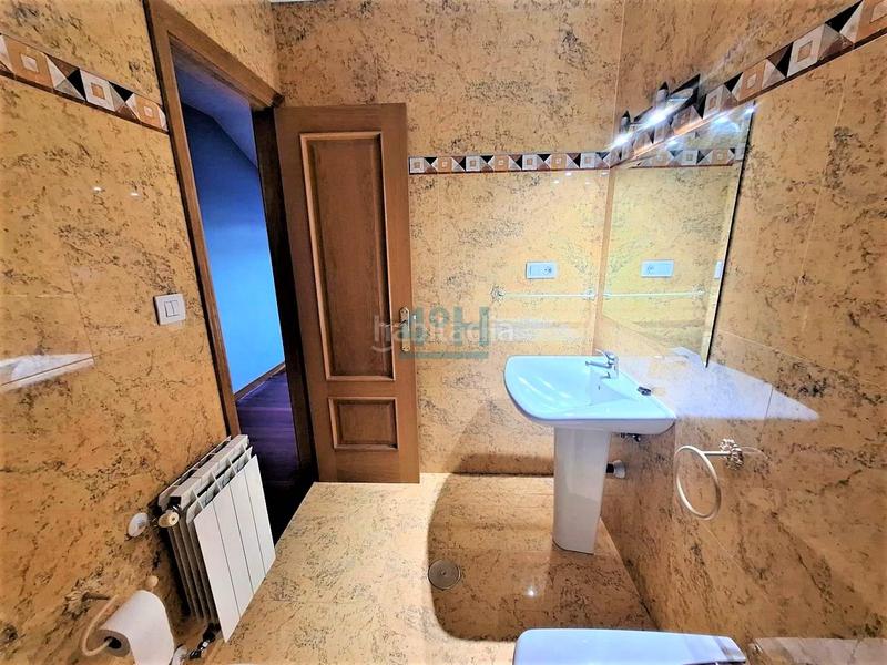 Foto d713f625-2894-4716-9919-338d0ca8ac57. Location duplex avec chauffage parking dans San Rosendo Ourense