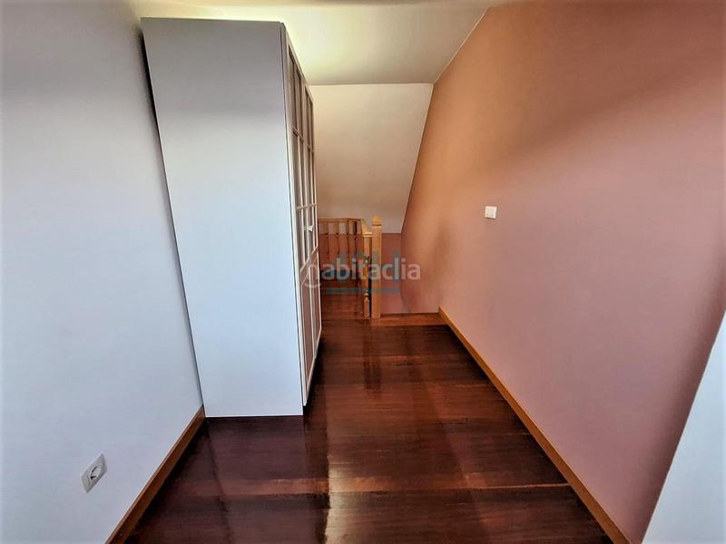 Foto d9bf74ba-b382-4e81-8e6c-41b032795ba6. Location duplex avec chauffage parking dans San Rosendo Ourense