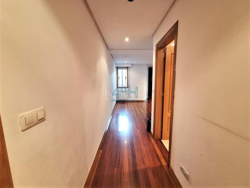 Foto 5d126e8d-9dd6-4dcc-851d-a0cbb4de5f3f. Rent duplex with heating parking in San Rosendo Ourense