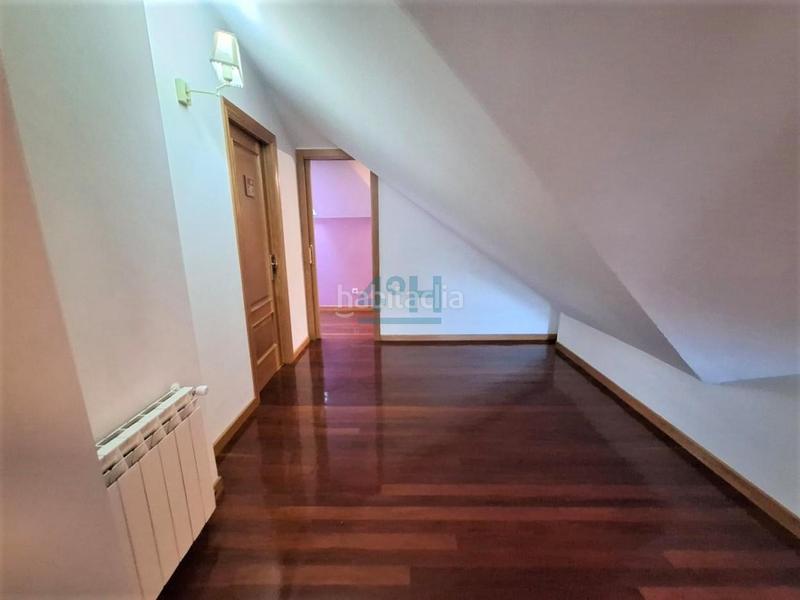 Foto a4b657ab-d80f-4e80-a7dd-d155e5002b6b. Rent duplex with heating parking in San Rosendo Ourense