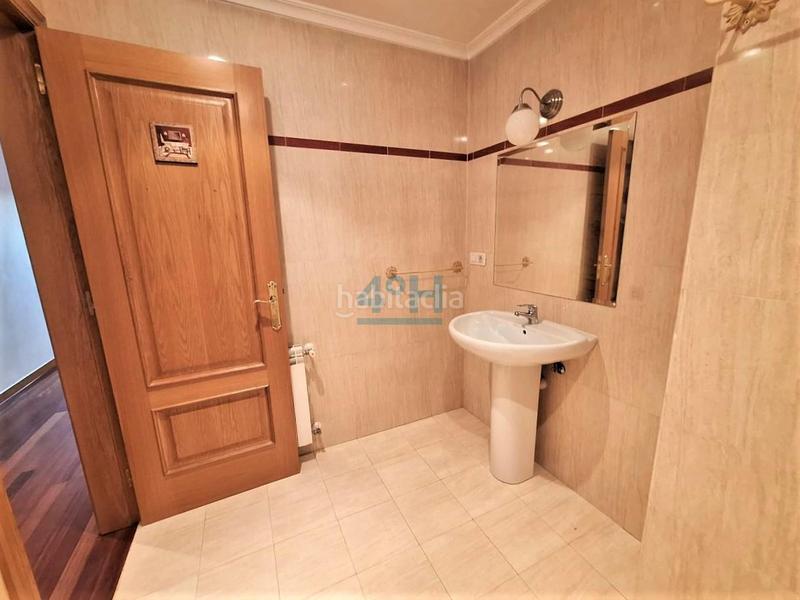 Foto e4edb3ba-4d02-4be8-8bbc-a57cda69e365. Rent duplex with heating parking in San Rosendo Ourense