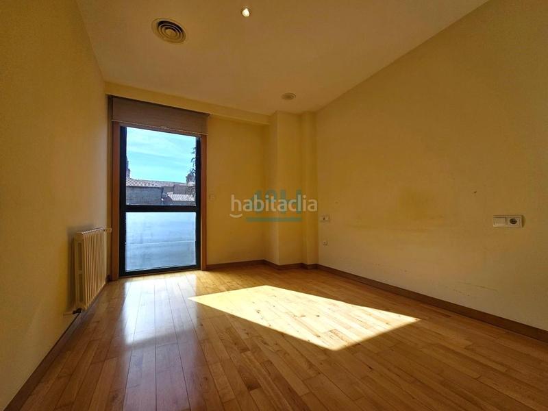Foto ebd69de4-5e20-4818-b4bc-a0e58d75486a. Location appartement avec chauffage dans Casco Viejo Ourense
