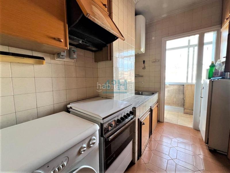 Foto 5cb7a558-2bd7-44c6-895f-e0288a1d806c. Piso en A Carballeira Ourense