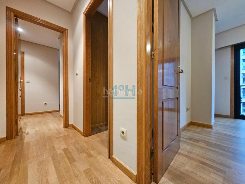 Foto 3f736d7f-d6d7-47e7-b485-03f6fe422ba0. Flat with heating parking in Couto Ourense