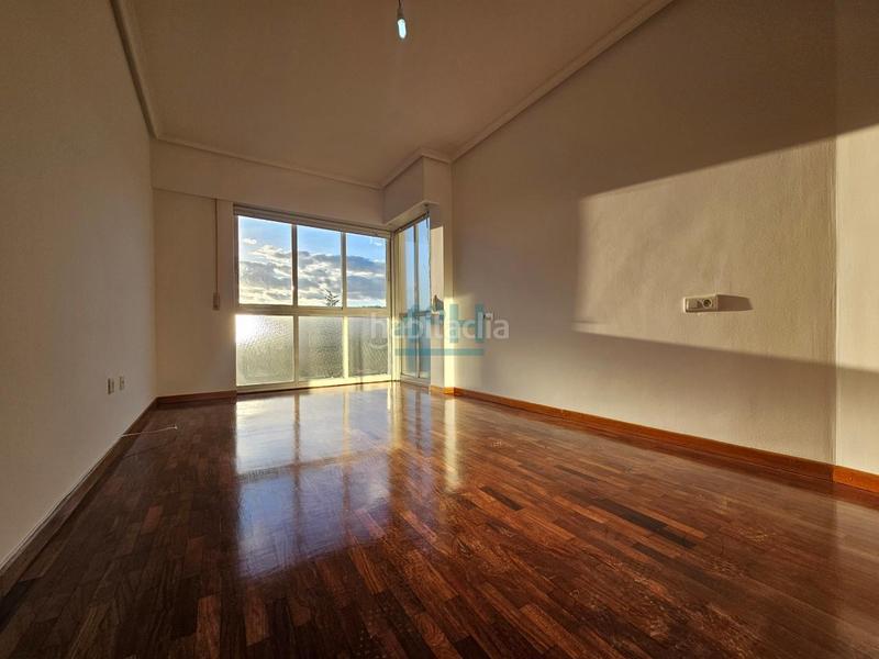 Foto 5d254143-e484-472b-8542-429b154dc694. Rent flat with heating parking in Barrocanes Ourense
