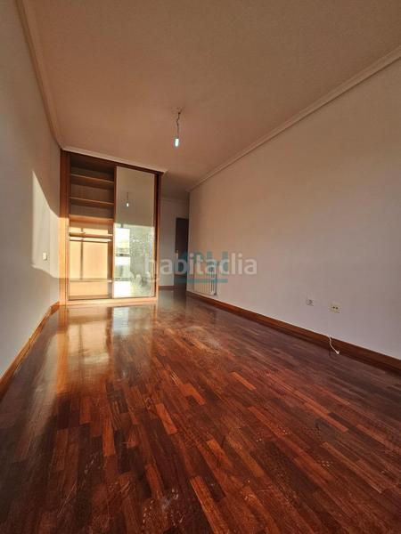 Foto 7a9eec91-35d7-48a6-9d54-990e6927ac02. Rent flat with heating parking in Barrocanes Ourense