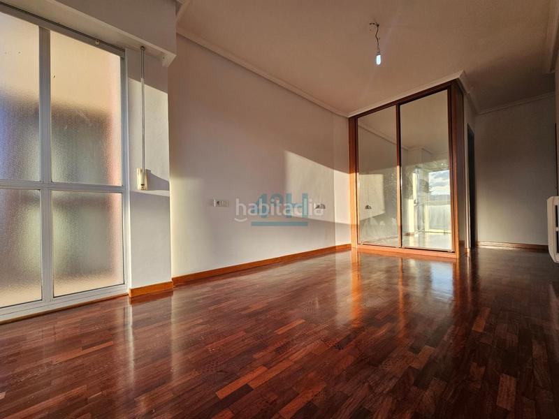 Foto e8c35405-c80c-40a1-97a4-ed11758192f0. Rent flat with heating parking in Barrocanes Ourense