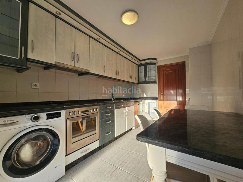 Foto eea14b0a-3700-46d6-87f7-deb39e7864f4. Rent flat with heating parking in Barrocanes Ourense