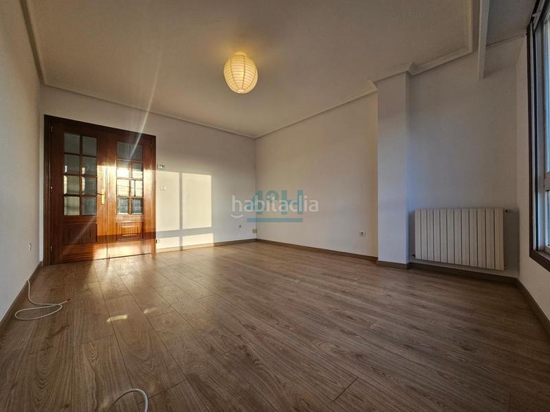 Foto e9ae95e6-2e86-49e6-9526-ce04b48e72e7. Alquiler piso en Barrocanes Ourense