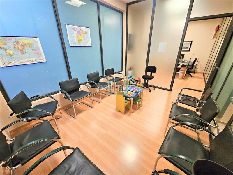 Foto 9e09e3f8-f210-41bf-aea7-a43829db269f. Local comercial en Centro Ourense