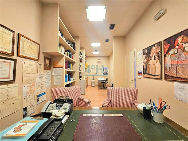 Foto fe8d36c5-f84b-44cf-9366-3d36c32c3028. Local comercial en Centro Ourense