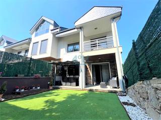 Casa adossada a San Cibrao das Viñas