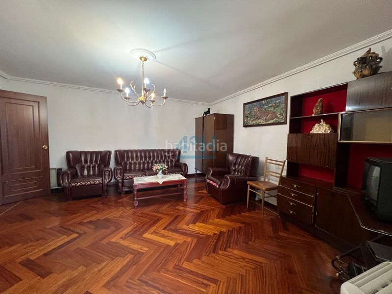 Foto 2effb0da-358e-423d-ab8b-8801b56ddfc7. Casa amb aparcament a Maceda