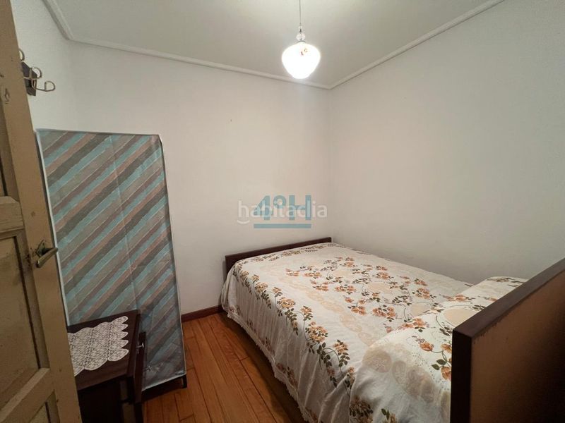 Foto b66843c6-10ef-4d0e-860c-e86d8322b2ae. Casa amb aparcament a Maceda
