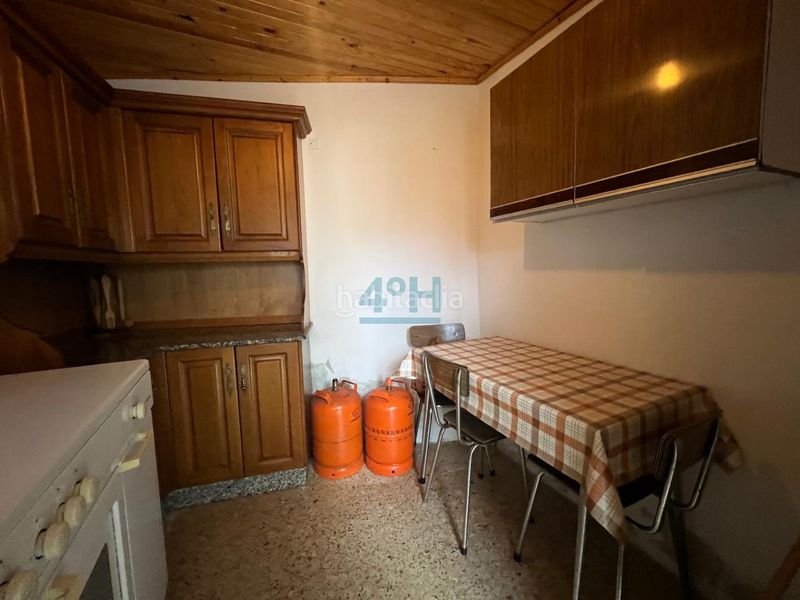 Foto de5c2826-f01f-41ab-8ef0-52f31161c3a8. Casa amb aparcament a Maceda