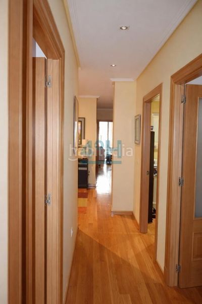 Foto 46afc9ec-84a5-4f7f-8955-5cfe97d388f8. Pis amb calefacció aparcament a Centro Ourense