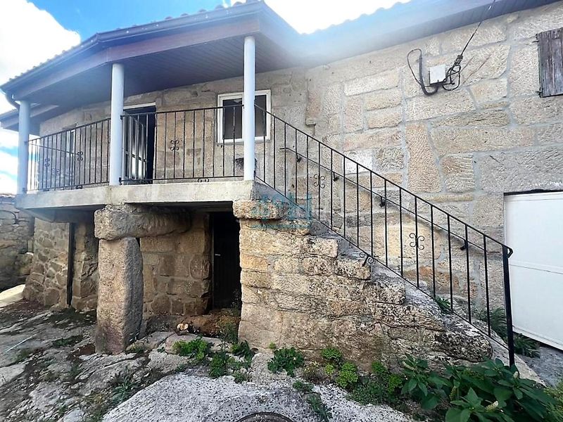 Foto 9a406d0c-dab0-4e5e-a581-fdf40c2848ec. Casa amb calefacció a Coles