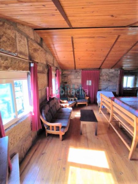 Foto b0cd8ce3-df46-44ec-bb6f-61dff5a6070b. Casa amb calefacció a Coles