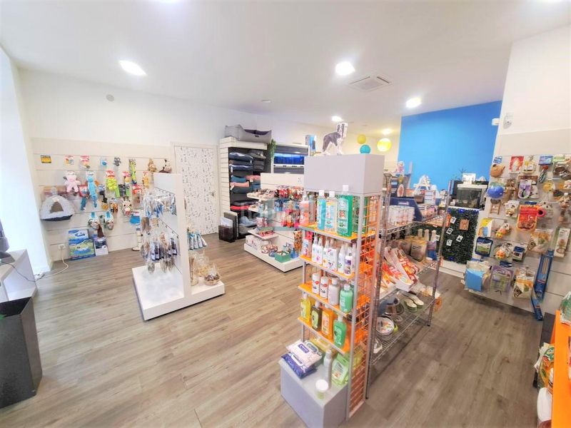 Foto eaf55c62-f145-43d8-96f1-f17e07310bb9. Local comercial a Centro Ourense