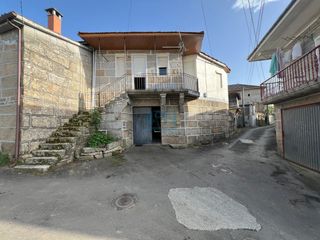 House in San Cibrao das Viñas
