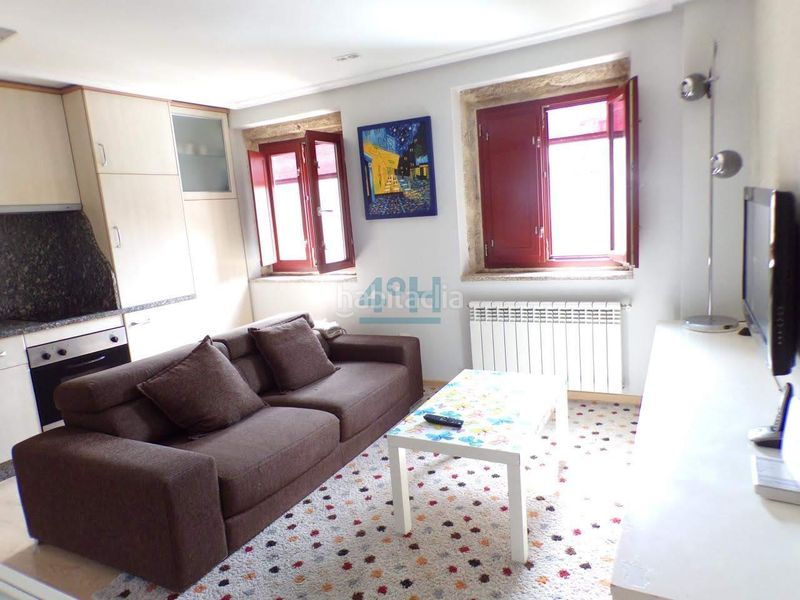 Foto f6f91c0f-9a97-4a49-8e22-e74d9517c64e. Estudio en Casco Viejo Ourense