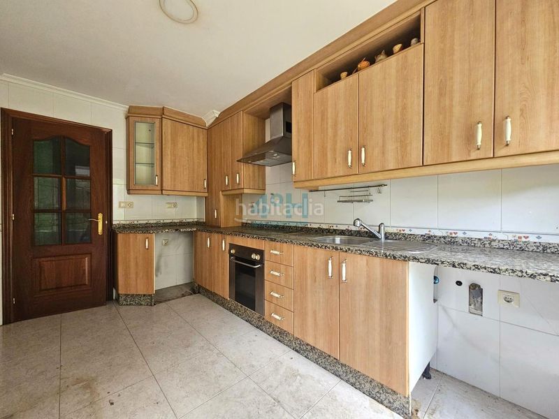 Foto 605b89ee-cf9e-4f4c-8652-0b346cab71c4. Apartament amb calefacció aparcament a Barbadás