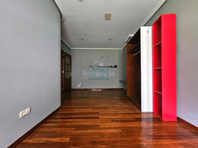 Foto c12bafb0-561e-44f1-b518-ad67cdf37138. Apartament amb calefacció aparcament a Barbadás