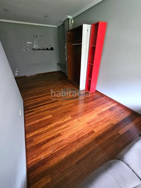 Foto c448ba70-ff41-4f97-b178-451d161b37b8. Apartament amb calefacció aparcament a Barbadás