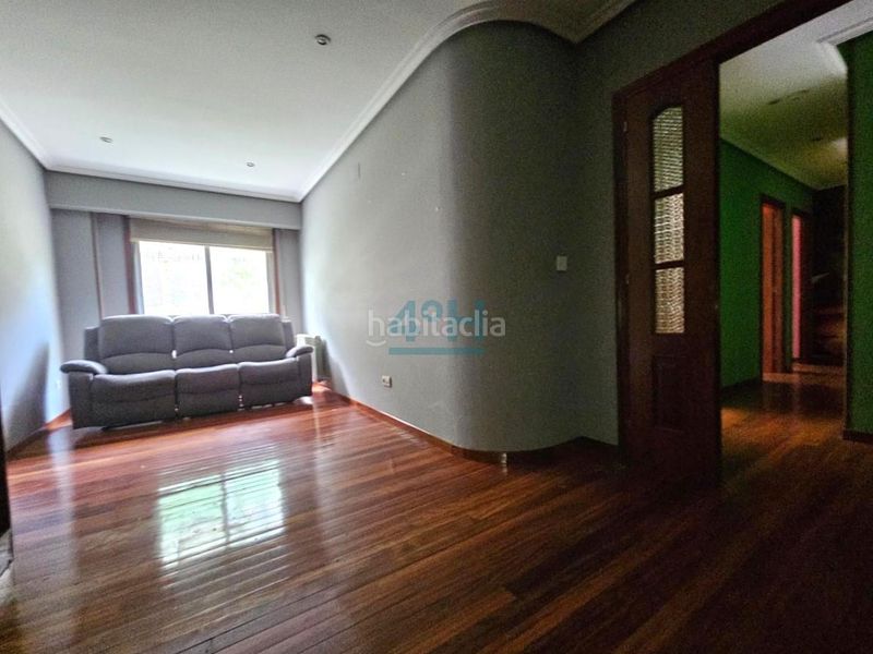 Foto f45dc861-3538-47c8-abe3-2a86f77406c3. Apartament amb calefacció aparcament a Barbadás