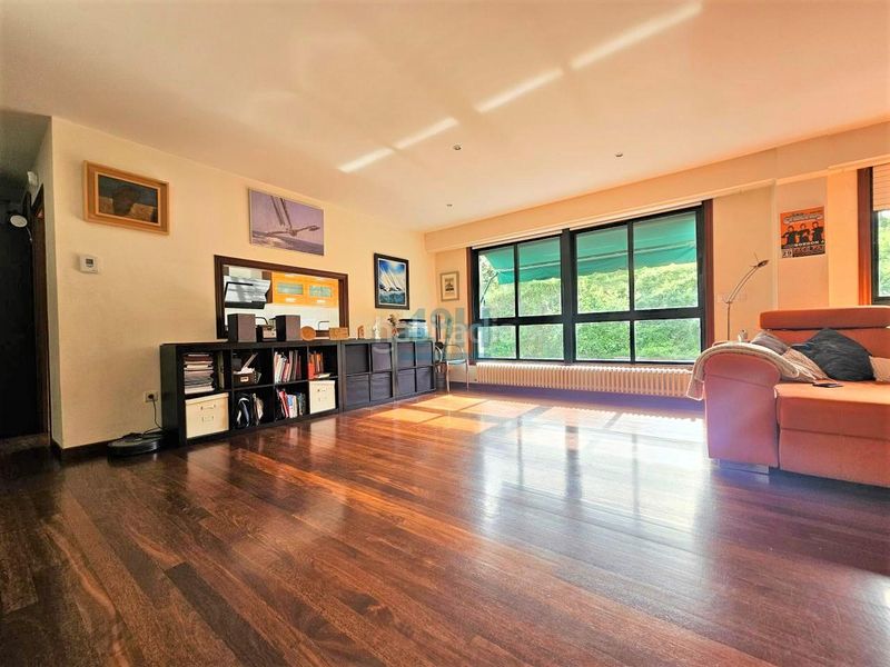 Foto 6529c0e8-b573-4b01-9ab3-5d03e1862733. Apartament amb calefacció aparcament a Barbadás