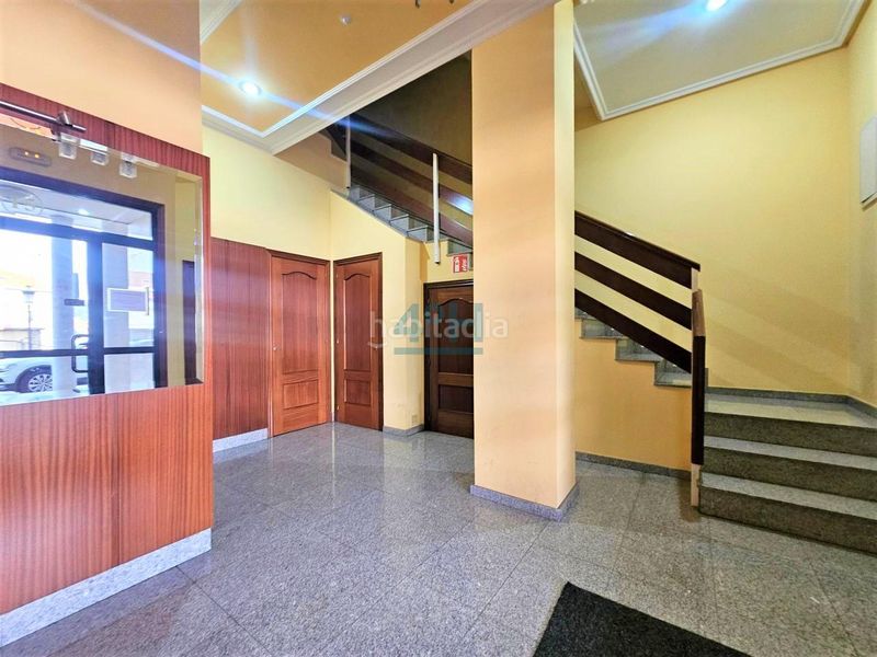 Foto b3fcc760-2959-4cc7-bd68-fc4eed63c2f2. Apartament amb calefacció aparcament a Barbadás