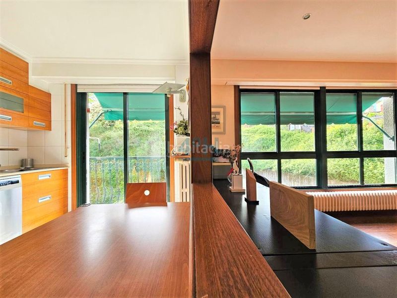 Foto e229cf05-dba2-4256-ae53-a367f03977e5. Apartament amb calefacció aparcament a Barbadás