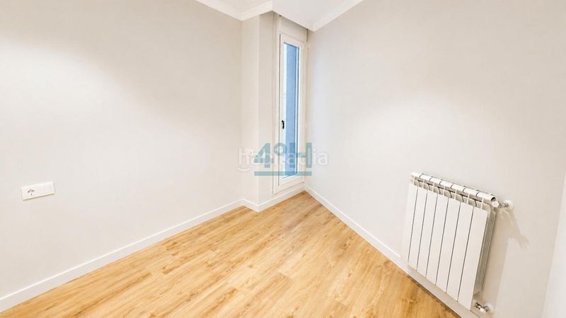 Foto c5b1a0ab-e43c-448a-96af-a1a2f8af7e78. Apartament amb calefacció aparcament a Centro Ourense