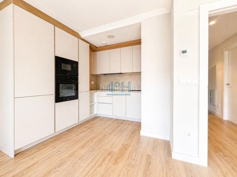 Foto 1d0fbe35-bcc3-44dd-a795-a9e6b6b0b65f. Apartament amb calefacció aparcament a Centro Ourense
