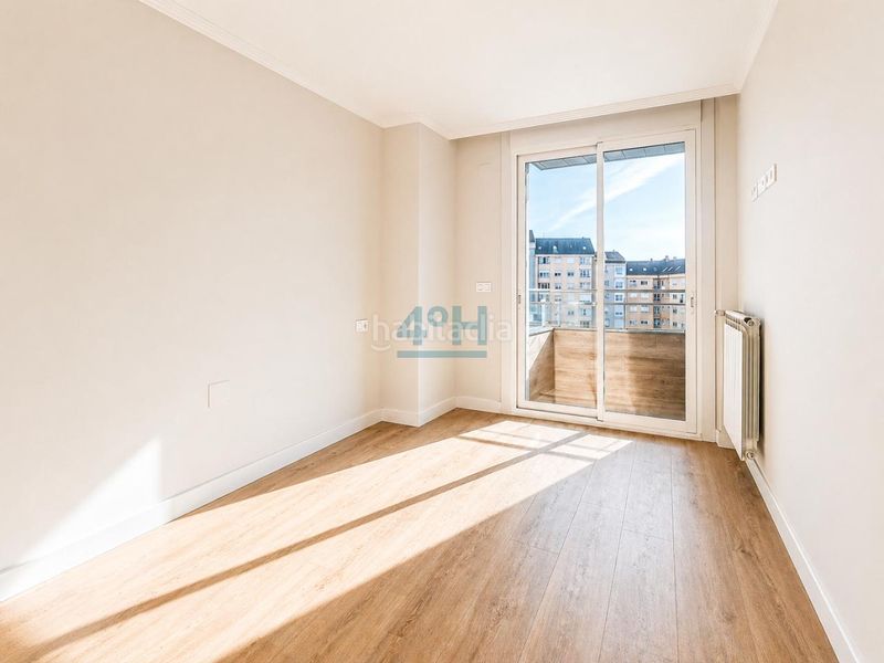 Foto 4aa0d4b3-ff6d-41de-b232-347447805202. Apartament amb calefacció aparcament a Centro Ourense
