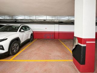 Aparcament cotxe a Centro